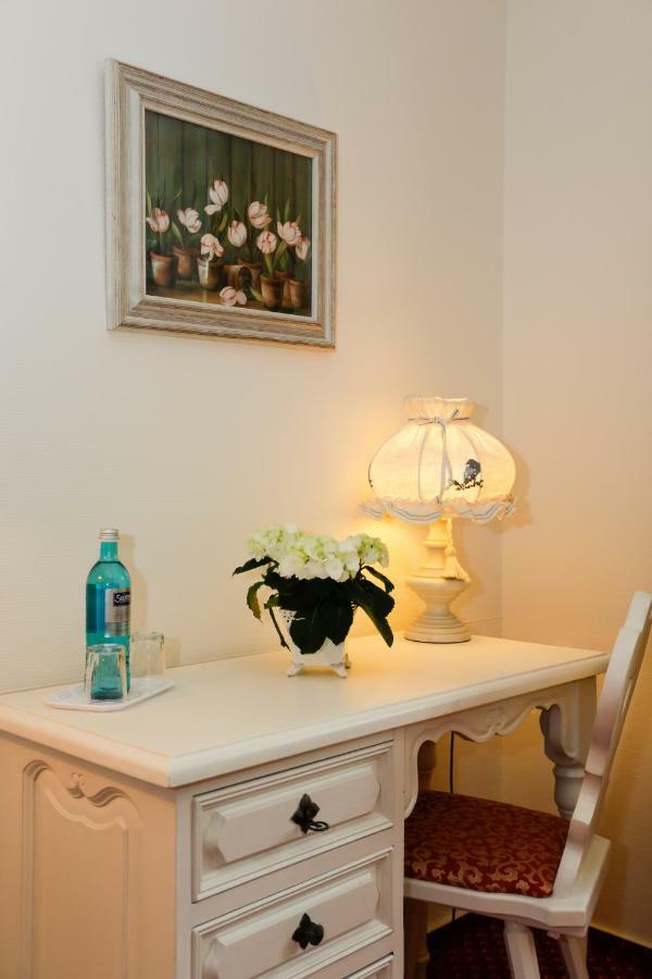 Landgasthof Hotel Hess Neuenstein  ภายนอก รูปภาพ