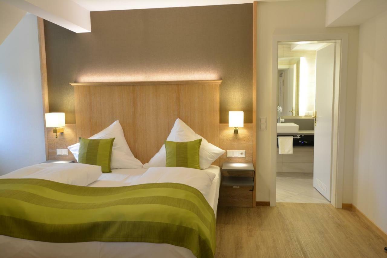 Landgasthof Hotel Hess Neuenstein  ภายนอก รูปภาพ
